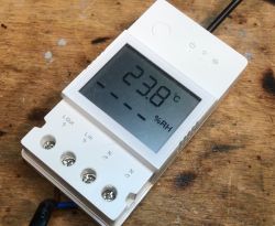 Sonoff THR320D Thermostat with Display Sonoff THR320D thermostat with a display showing 23.8°C.
