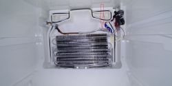 Whirlpool ARC8120/1/IX - Chłodziarka nie działa/oblodzenie w zamrażarce