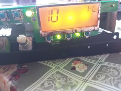 Słabo widoczne funkcje na wyświetlaczu Intek M-790 Plus - możliwe przyczyny