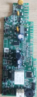 Moduł elektroniczny zmywarki z widocznymi elementami elektronicznymi.