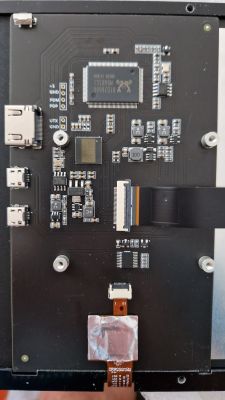 Automatyczne ściemnianie ekranu dotykowego z AliExpress na Raspberry (HDMI) - sygnał z płytki