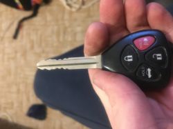 Identyfikacja modelu Toyoty na podstawie zdjęcia kluczyka