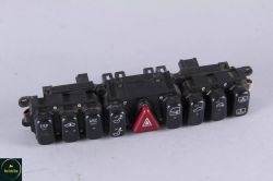 Jak zastąpić dwa przyciski monostabilne jednym przyciskiem na Arduino w aucie?