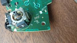 Xbox 360 pad naprawa - prawdopodobnie po zalaniu, nie włącza się.