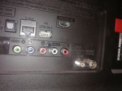 Jak podłączyć głośniki 2.1 do TV LG Smart bez złącza Jack?
