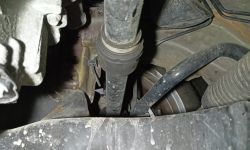 Ocena korozji podwozia Astra K 2018 na podstawie zdjęć - wasze opinie?