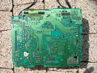 Kenwood 20 kdc-mp6090r - Radio nie włącza się, zwarcie na płycie głównej Kenwood 20 kdc-mp6090r - Radio nie włącza się, zwarcie na płycie głównej