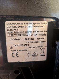 Etykieta informacyjna ekspresu Siemens CTES30X z danymi producenta i parametrami technicznymi