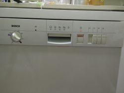Zmywarka Bosch SGS5012EP/04 - wyskakują bezpieczniki w trakcie. Zmywarka Bosch SGS5012EP/04 - wyskakują bezpieczniki w trakcie.