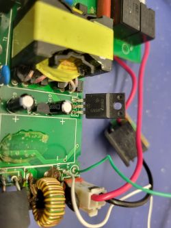 Czy ktoś ma schemat PCB do nabijarki Powermatic 2+?