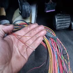 Touareg 5.0 TDI 05r - No communication with the box, ABS, suspension