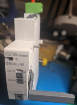 GRD9L-W Electrical Switch with Controls Electrical switch with AUTO, MANU, and LOCK buttons