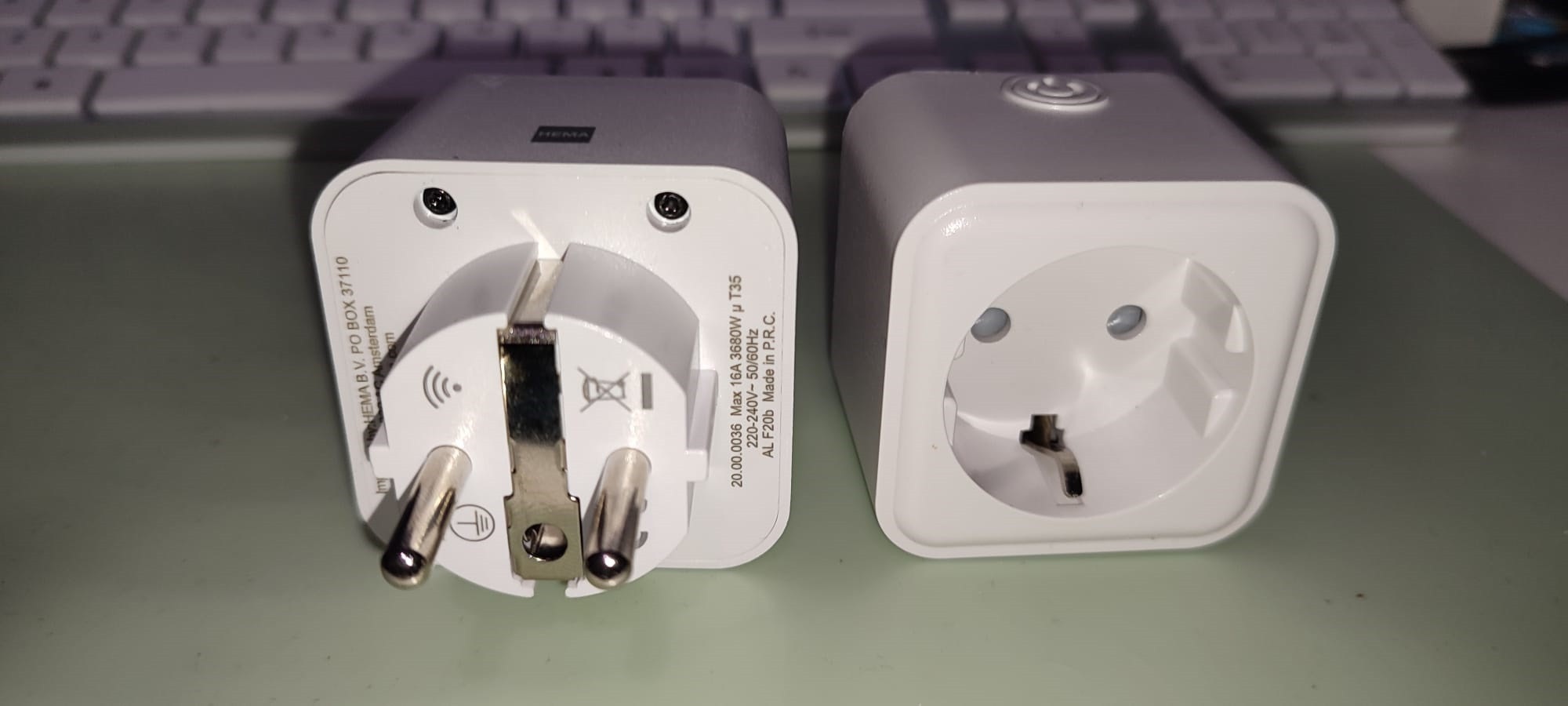 HEMA Smart Power Plug with BK7231T (WB2S) Detailed