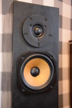 Zestaw stereo z subwooferem (STX, Vifa, Intertechnik)