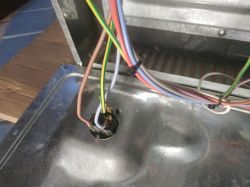 Mierzenie napięcia na obudowie piekarnika Candy F 254/3 X - różne konfiguracje