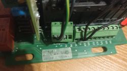 Szukam schematu podłączenia płytki sterującej rampą przeładunkową
