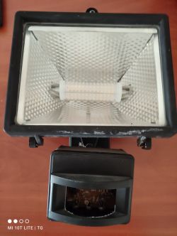 Czujnik ruchu - uszkodzona plastikowa osłonka/soczewka - jak naprawić?