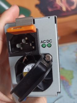 Zasilacz Artesyn 7001138 - Nie uruchamia się zasilacz, słychać syczenie