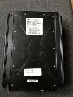 Jak podłączyć wzmacniacz Philips E6308J do radia