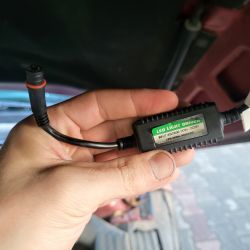 Identyfikacja i zakup 4-pinowej żarówki na kablu