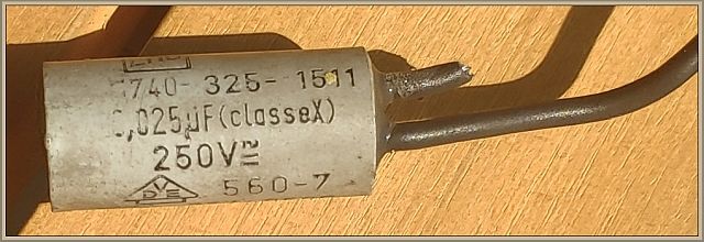 Kondensator 0,025mikro F 250V - Czy mogę zastąpić?