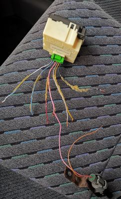 Podłączenie zegarka z czujnikiem temperatury do Hondy CR-V bez klimatyzacji automatycznej