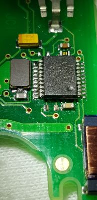 Citroen C4 Grand Picasso 2008 brak kondensatora na płytce kluczyka