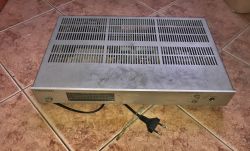 Wnętrze wzmacniacza audio Blaupunkt Mainamplifier MA-240 [1979/1980?]