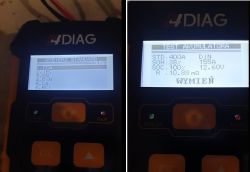 Tester akumulatora 4Diag z dwiema ekranami: wybór standardu i wyniki testu akumulatora.