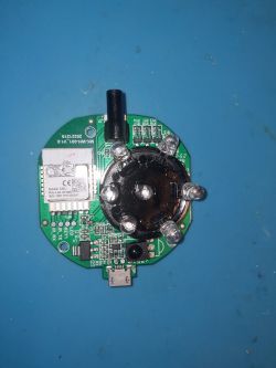 IR AVATTO S16 board on a blue background