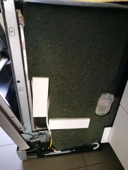 Zmywarka Amica ZWM668IED - para wydostaje się na zewnątrz