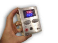 Niewielki ładnie wykonany zasilacz warsztatowy z LM2596S