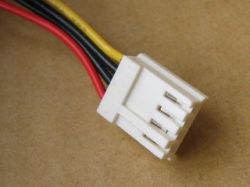 Blaszki do złączy molex (zasilanie stacji dysków FDD) 3.5 cala Blaszki do złączy molex (zasilanie stacji dysków FDD) 3.5 cala