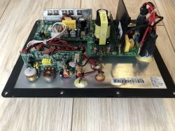 Uszkodzony subwoofer kina domowego Klipsch RPW10 Uszkodzony subwoofer kina domowego Klipsch RPW10