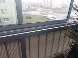 Montaż anteny CB bez przeciwwag na zabudowanym balkonie