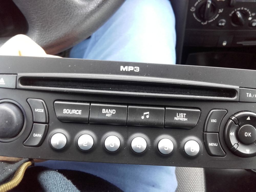 Peugeot 207 2008r. Radio RD4N1 Podłączenie AUX i Mikrofonu