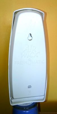 AIR WICK Fresh Matic - działa jeden raz i pali się czerwona dioda.