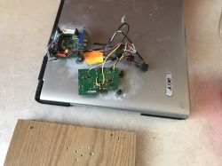 Drugie życie matrycy monitora lub uszkodzonego laptopa