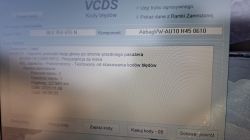 Zrzut ekranu VCDS z błędem zapalnika poduszki pasażera B1004 1A