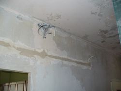 Zdjęcia najlepszych i najgorszych instalacji elektrycznych.