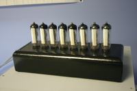 Wskaźnik wysterowania na ośmiu lampach EM84