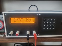 Zasilacz warsztatowy 30V / 10A, sterowany cyfrowo