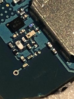 Galaxy A5 2017 - uszkodzenie podczas demontażu, poszukiwanie schematu