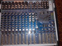 mikser audio Eropower PMP 3000 Behringer schemat :)