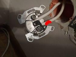 Multimedia - jak podłaczyć telewizory na jednym gniazdku