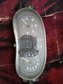 Szukam pinout licznika Renault Master 2 - zdjęcia w linkach