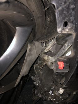 Części do Porsche Cayenne 3.0 TDI 2012r: lampa, migacz, nakładka na błotnik, zawieszenie