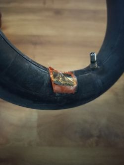 Xiaomi - Efekty sklejenia dętki hulajnogi: przegląd, koszty i technika naprawy