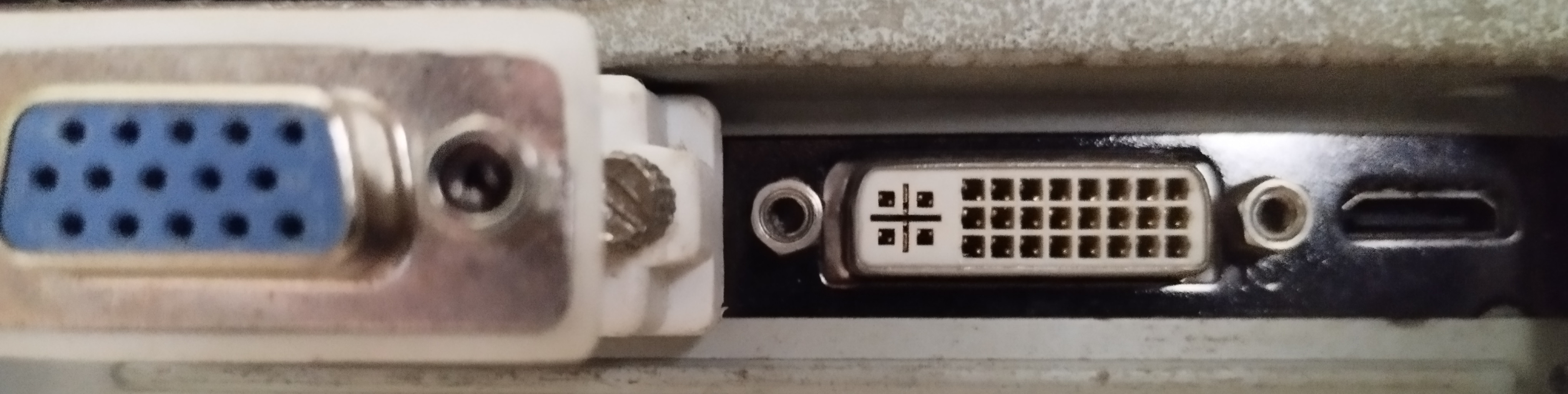 [Rozwiązano] Problem z monitorem Dell P2211h No VGA Cable, testowane z