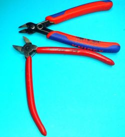 Precyzyjne szczypce tnące: Knipex 7803125, recenzja